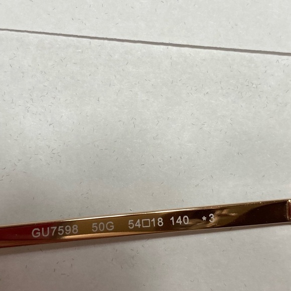Brand New Guess Sunglasses.​ - Picture 5 of 5